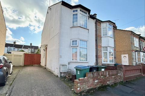 3 bedroom semi-detached house for sale, Ridge Street, Watford, WD24