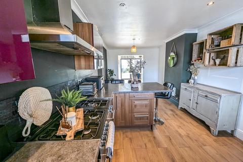 33 Coleridge Way, Corby, NN17 2NZ