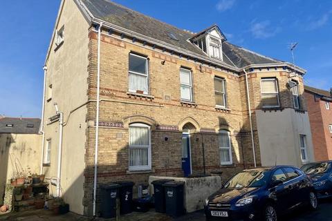 2 bedroom maisonette to rent, Salem Street, Barnstaple, EX32