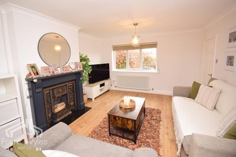 4 bedroom terraced house for sale, Church Road, Weeton, Preston, Lancashire