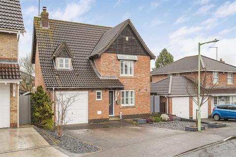 4 bedroom detached house for sale, Hollesley Avenue, Haverhill CB9