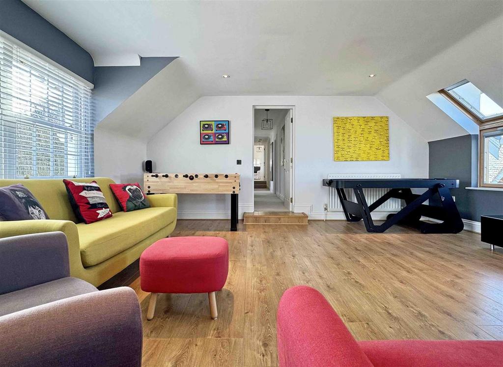 Bedroom 4c.jpg