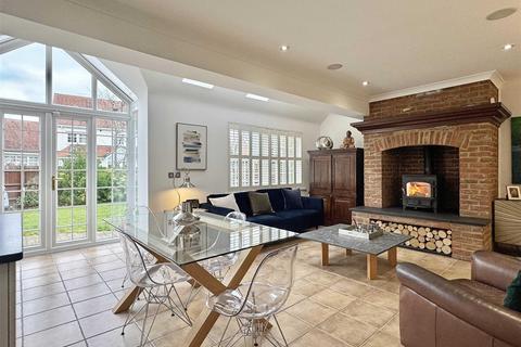 undefined, Petworth Close, Great Notley, Braintree