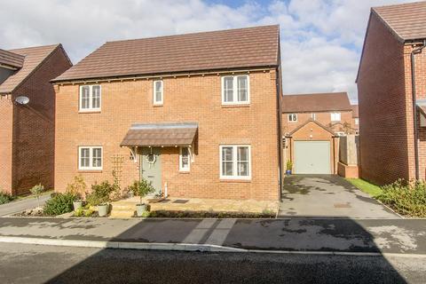 4 bedroom detached house for sale, Blossom Close, Lutterworth