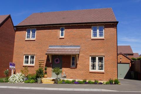 4 bedroom detached house for sale, Blossom Close, Lutterworth