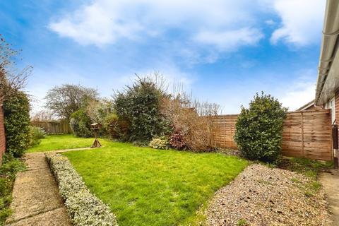 2 bedroom semi-detached bungalow for sale, Yeoman Gardens, Willesborough, Ashford