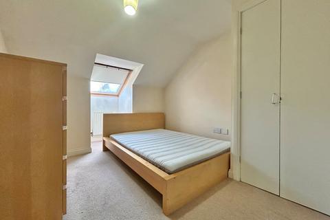 2 bedroom flat to rent, Vicarage Mews, Kirkstall, Leeds, LS5