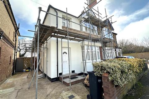 3 bedroom semi-detached house for sale, Helen Avenue, Feltham