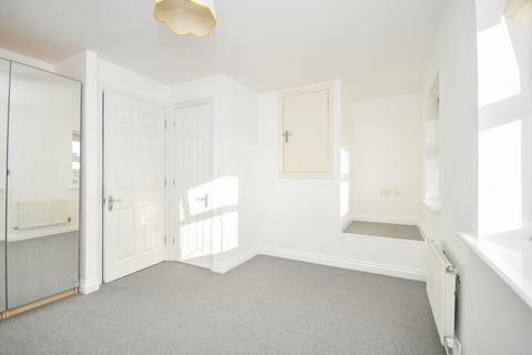 3 bedroom townhouse to rent, Cromwell Close Bromley BR2