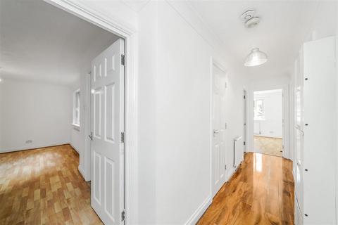 2 bedroom apartment for sale, The Ridgeway, London E4