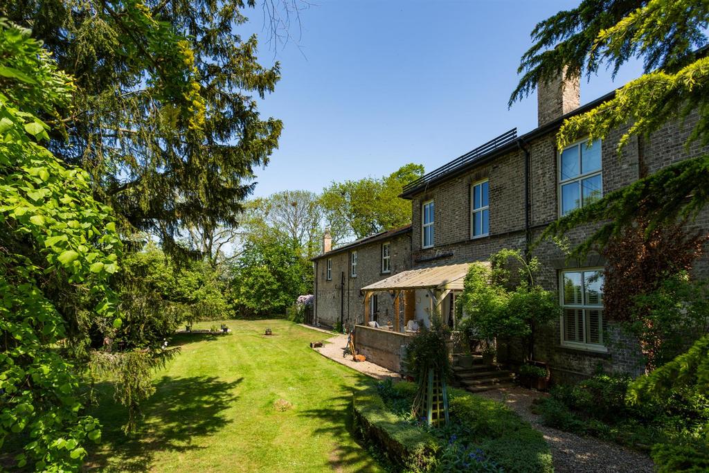 House & Gardens