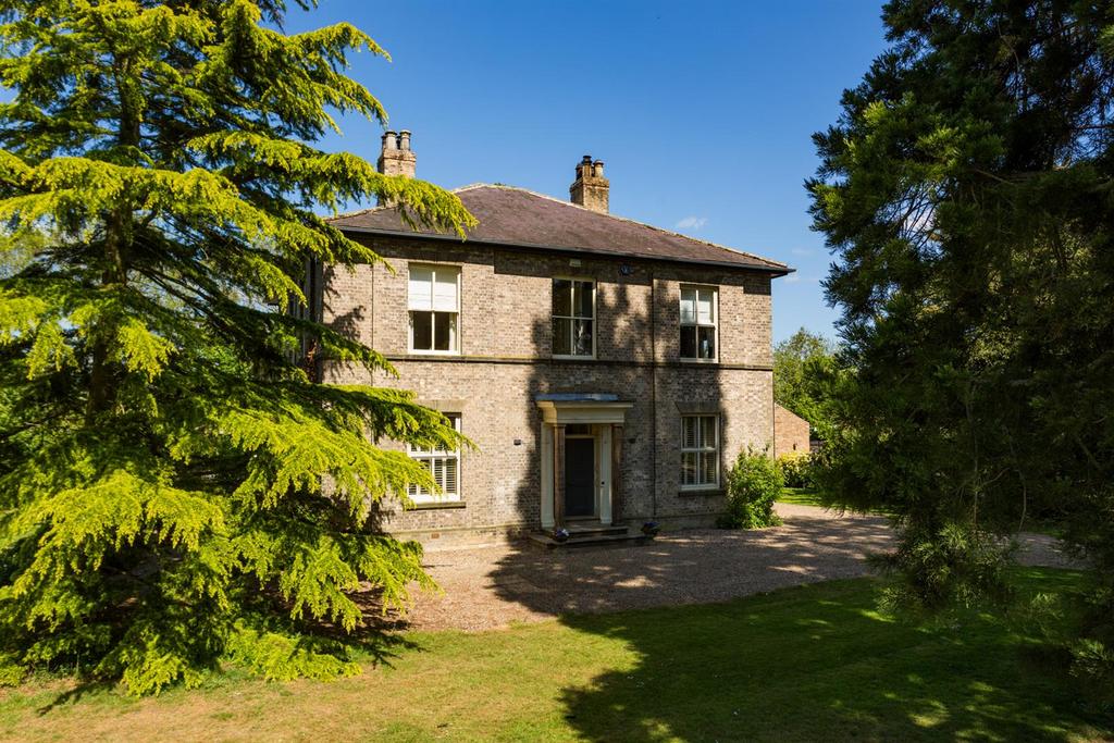Full Sutton Hall