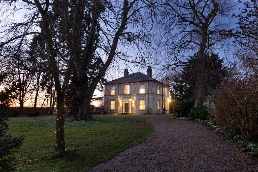 Full Sutton Hall