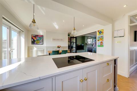 47 Marlowe Road, Worthing, BN14 8EY