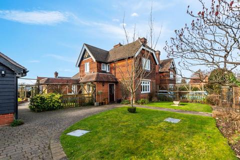 5 bedroom semi-detached house for sale, Chevening Lane, Sevenoaks TN14