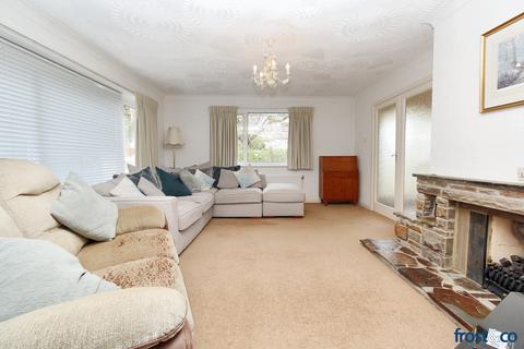 3 bedroom detached bungalow to rent, Brownsea View Avenue, Lilliput, Poole