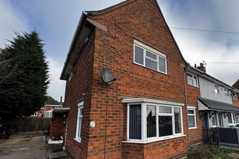 3 bedroom end of terrace house to rent, Lavender Grove, Walsall