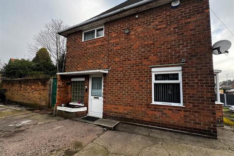 3 bedroom end of terrace house to rent, Lavender Grove, Walsall