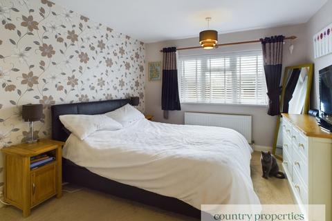 3 bedroom semi-detached house for sale, Wheatley Close, Welwyn Garden City, AL7