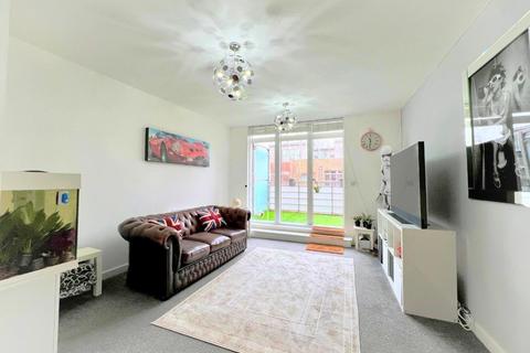 2 bedroom flat for sale, Kingfisher Meadow, Maidstone