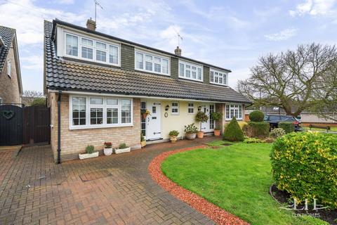 4 bedroom semi-detached house for sale, Hatch Road, Brentwood