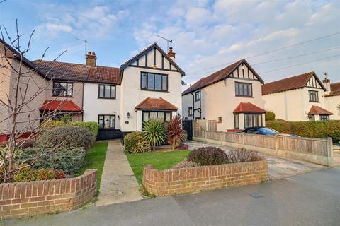 4 bedroom semi-detached house for sale, Highlands Boulevard, Leigh-on-Sea SS9