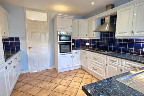 22 Barradon Close, Torquay, TQ2 8QE