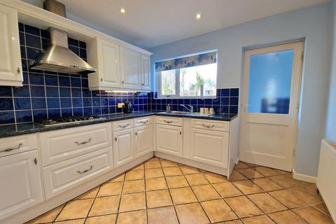 22 Barradon Close, Torquay, TQ2 8QE