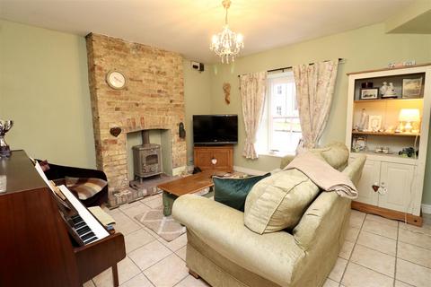 3 bedroom detached house for sale, Eastgate, North Newbald, York