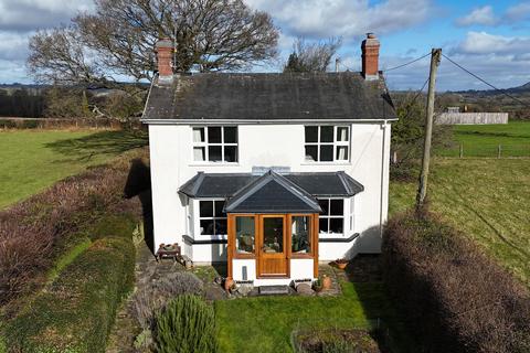 3 bedroom cottage for sale, Llanvetherine, Abergavenny, NP7