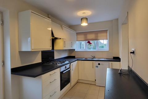 3 bedroom detached house to rent, Cassiobury, Watford, WD17