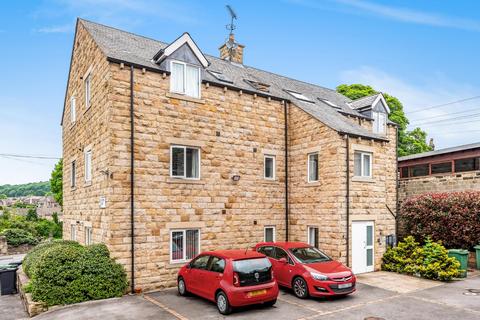 2 bedroom flat for sale, The Square, Horsforth, Leeds, LS18