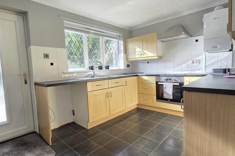 2 bedroom end of terrace house for sale, Badgers Walk East, Lytham