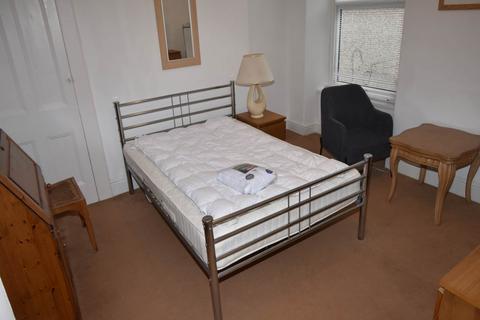 3 bedroom flat to rent, Gwydr Crescent, Uplands, , Swansea