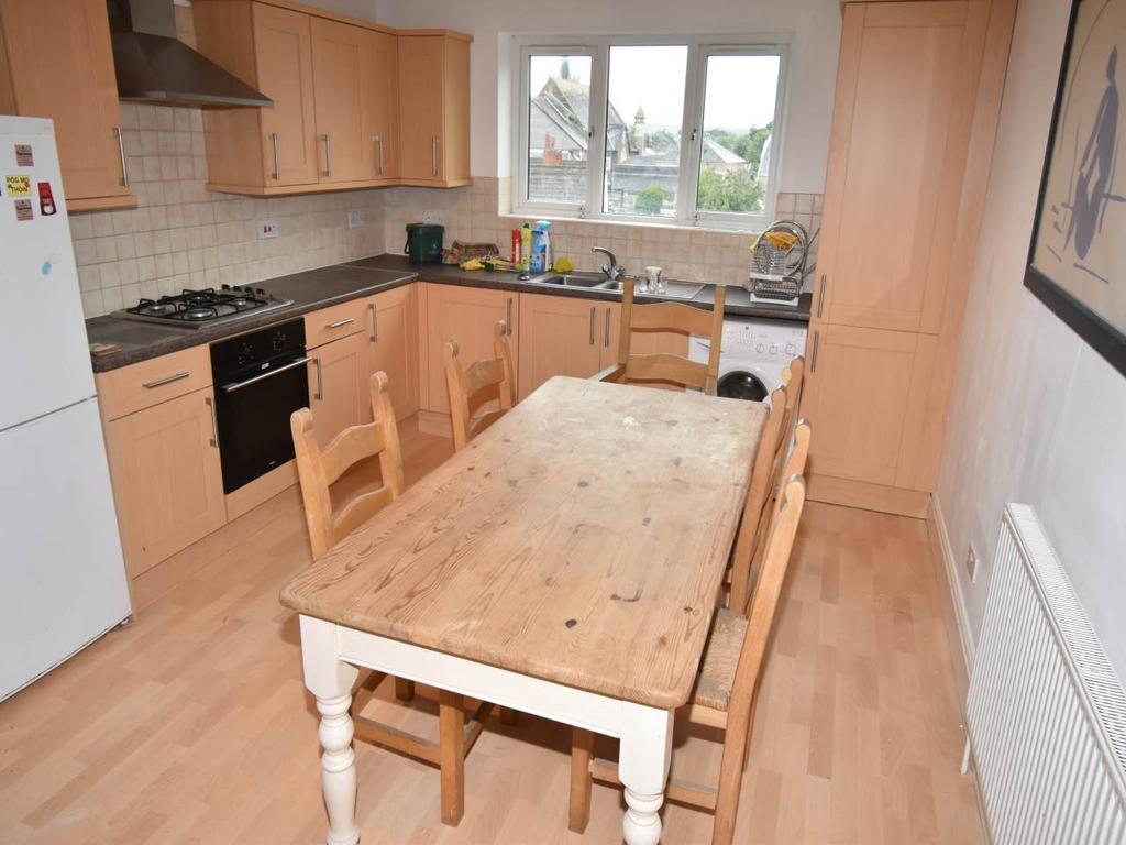 Kitchen photo 1