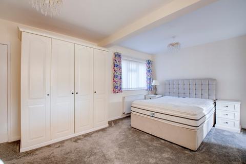 43 Arundel Road, Bromsgrove, B60 2HN