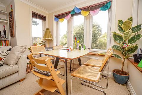 2 bedroom flat for sale, Brittany Road, St. Leonards-On-Sea