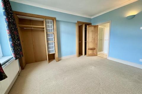 208 Darton Lane, Mapplewell, Barnsley, S75 6AJ