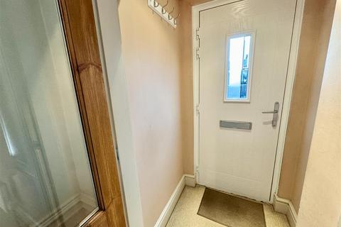208 Darton Lane, Mapplewell, Barnsley, S75 6AJ