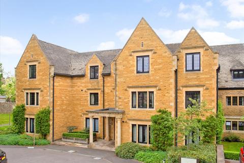 2 bedroom retirement property for sale, Evesham Road, Stow on the Wold, Cheltenham, Gloucestershire, GL54