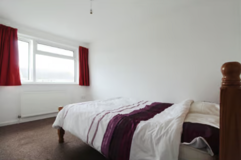 1 bedroom in a house share to rent, Guildford Road, Colchester CO1