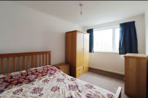 1 bedroom in a house share to rent, Guildford Road, Colchester CO1