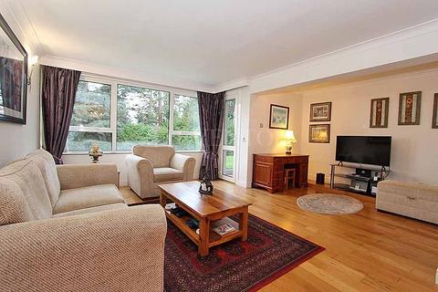2 bedroom apartment for sale, Wightwick Court, Wightwick, Wolverhampton, WV6