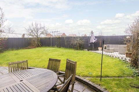 4 bedroom detached house for sale, Fell Close, Fleckney