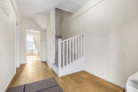 2 bedroom duplex for sale, Riverside Mansions, Milk Yard, Wapping, E1W