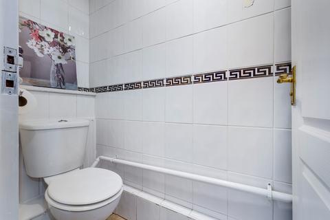 41 Viola Close, South Ockendon, RM15 6JF