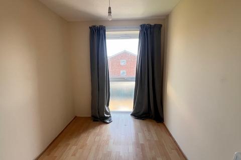 2 bedroom block of apartments to rent, Ilford, IG2