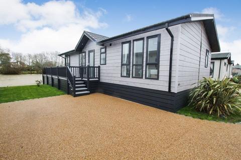 2 bedroom bungalow for sale, Lodge 3 - Chertsey Lane, Staines-upon-Thames