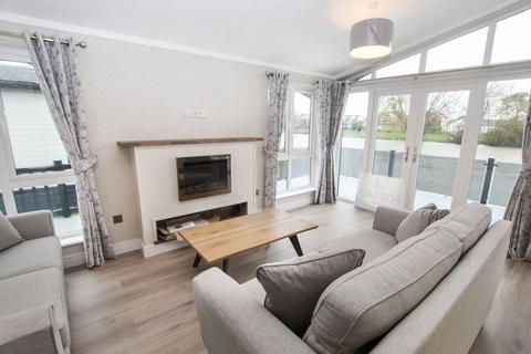 2 bedroom bungalow for sale, Lodge 3 - Chertsey Lane, Staines-upon-Thames