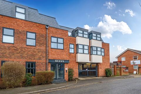 1 bedroom apartment for sale, Gogmore Lane, Chertsey, KT16